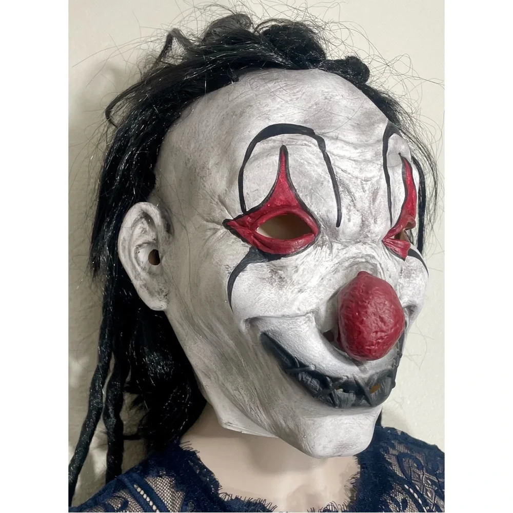 Spirit Halloween Scary Clown Mask - Picture 5 of 11